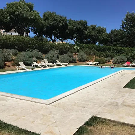 Апартаменти Magnificent Studio For 3 Persons *